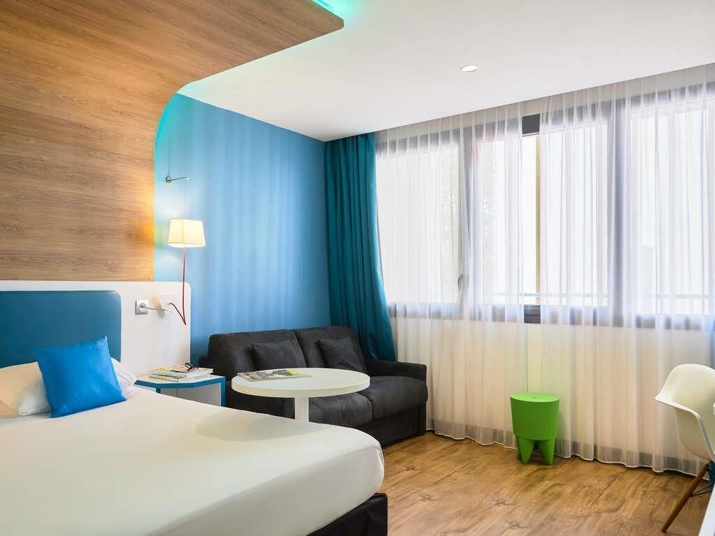 Standard Room, 1 Double Bed with Sofa bed | Premium bedding, in-room safe, individually furnished, desk