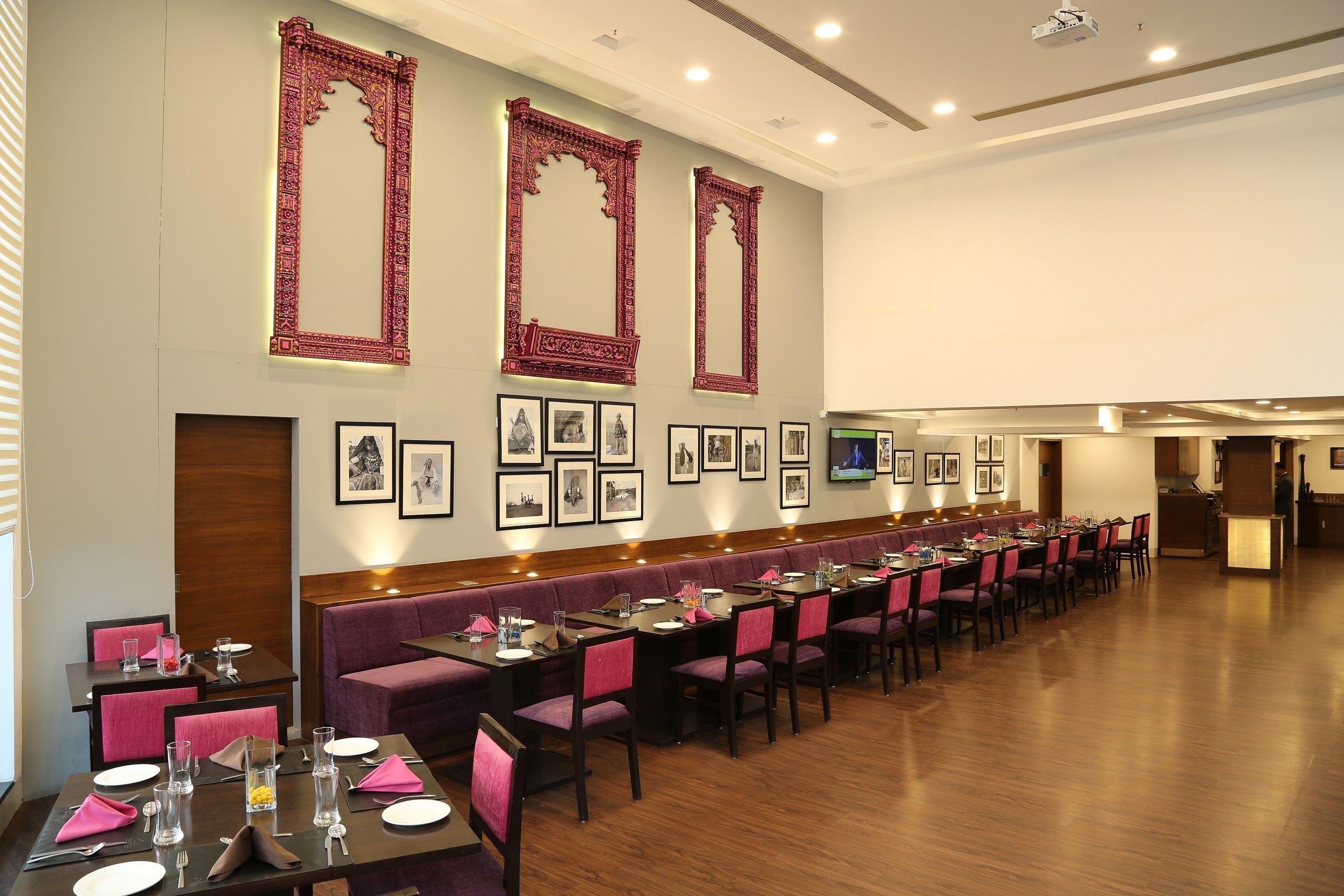 Se ofrece un desayuno bufé todos los días (por un coste adicional)