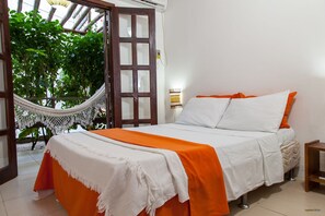 Exclusive-Studiosuite | Hochwertige Bettwaren, Minibar, laptopgeeigneter Arbeitsplatz