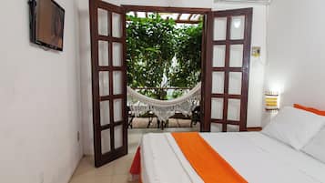 Standard Double Room | Premium bedding, minibar, laptop workspace, blackout drapes