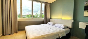 De UPTOWN Hotel @ P.J. 222