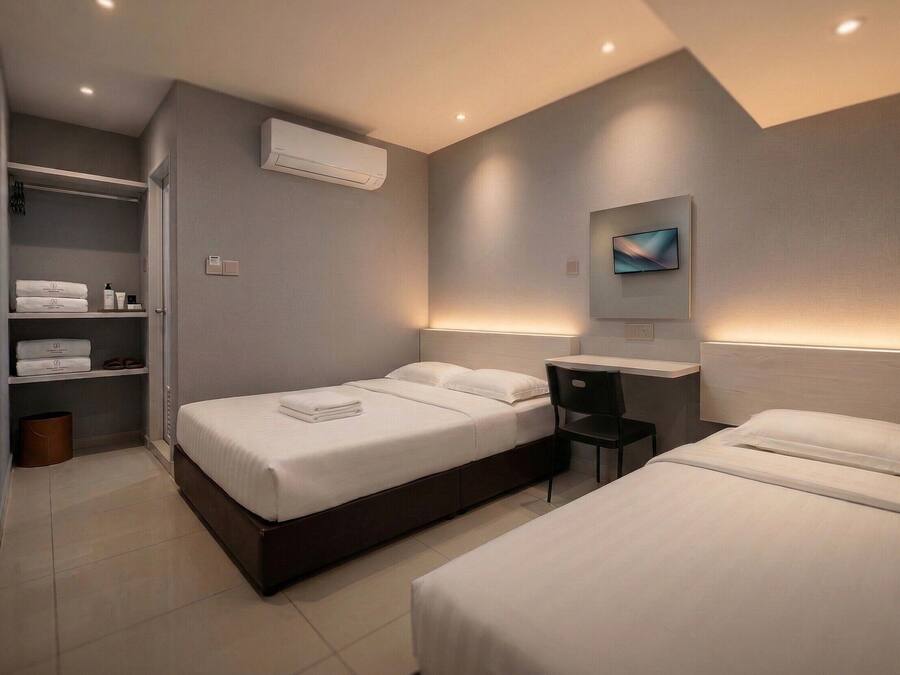 Desk, laptop workspace, iron/ironing board, free WiFi