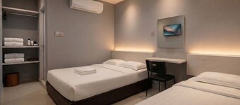 De UPTOWN Hotel @ P.J. 222