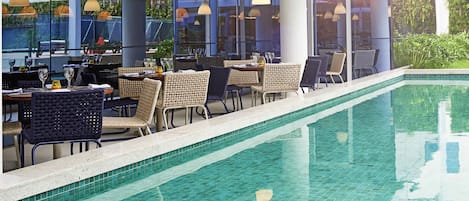 Outdoor pool, sun loungers