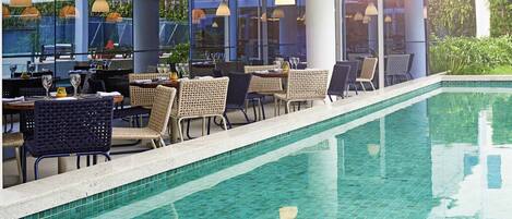 Outdoor pool, sun loungers