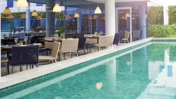 Outdoor pool, sun loungers
