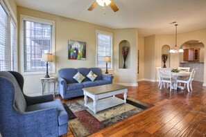 Grand Condo, 2 Bedrooms, Jetted Tub | Living room | LED TV, fireplace, DVD player