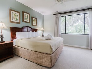 Basic Villa | Iron/ironing board, free WiFi, bed sheets, alarm clocks - Southwind II at Shipyard (Hilton Head Island)