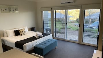 1 bedroom, soundproofing, iron/ironing board, free WiFi