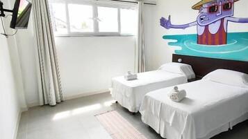 Quarto família | Frigobar, cofres nos quartos, escrivaninha, Wi-Fi de cortesia