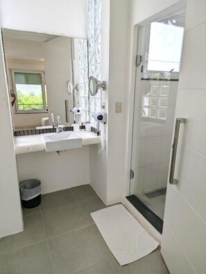 Chambre Familiale | Salle de bain