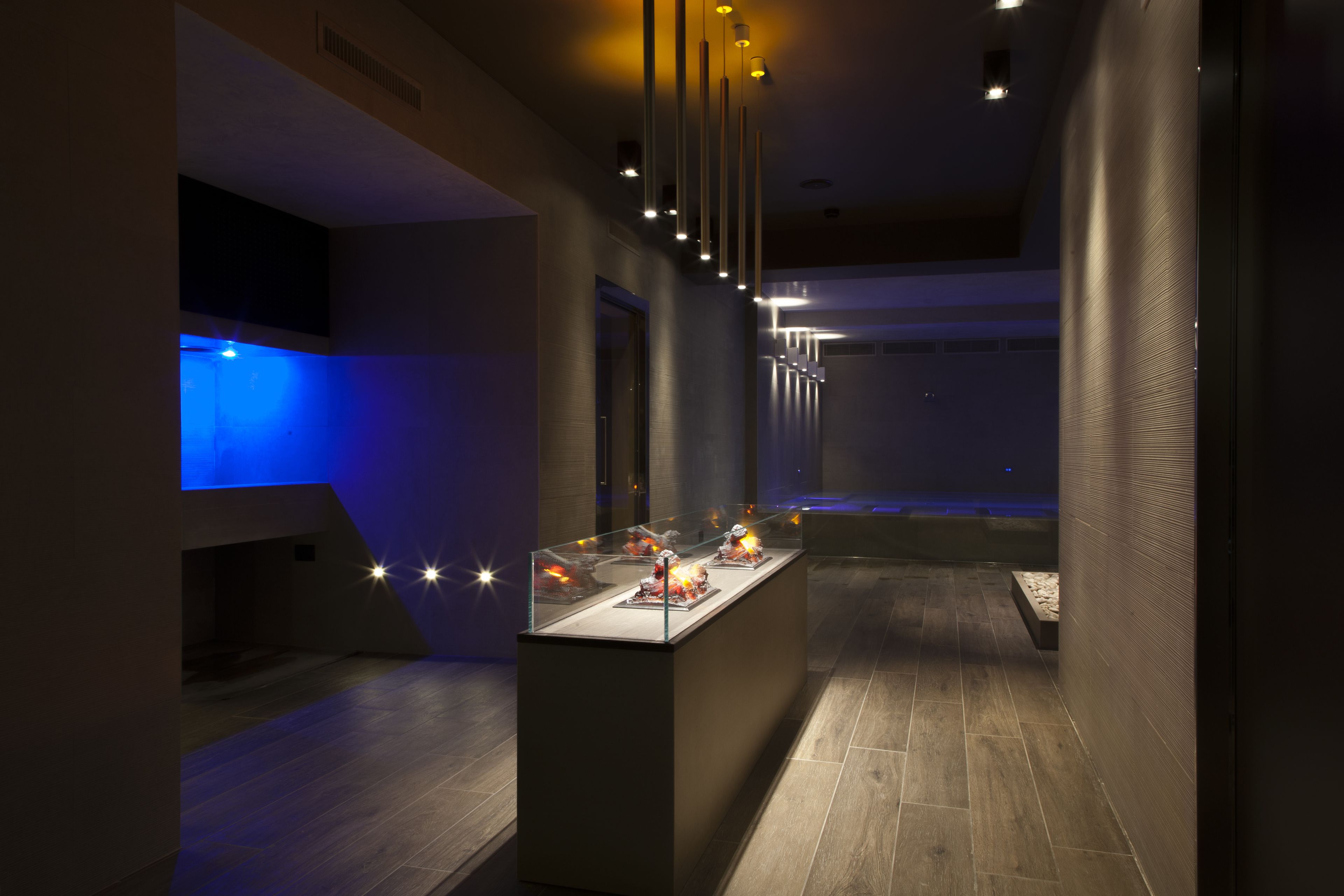 turkish bath/hammam, body treatments, facials, massages