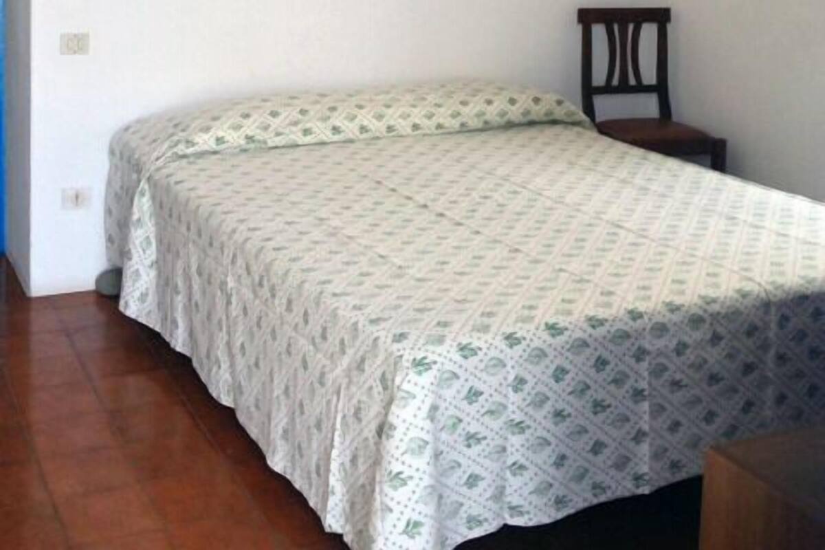 Cots/infant beds