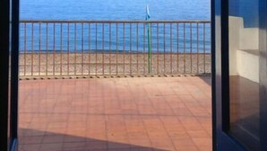 Apartment, 2 Bedrooms, Beach View, Sea Facing | Terrace/patio - Camping Baia Unci (Lipari)