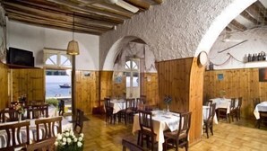 Restaurant - Camping Baia Unci (Lipari)