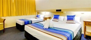 Twin Room - Raintree Motel (Hermit Park)