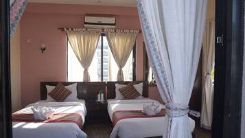 Pemandangan dari bilik