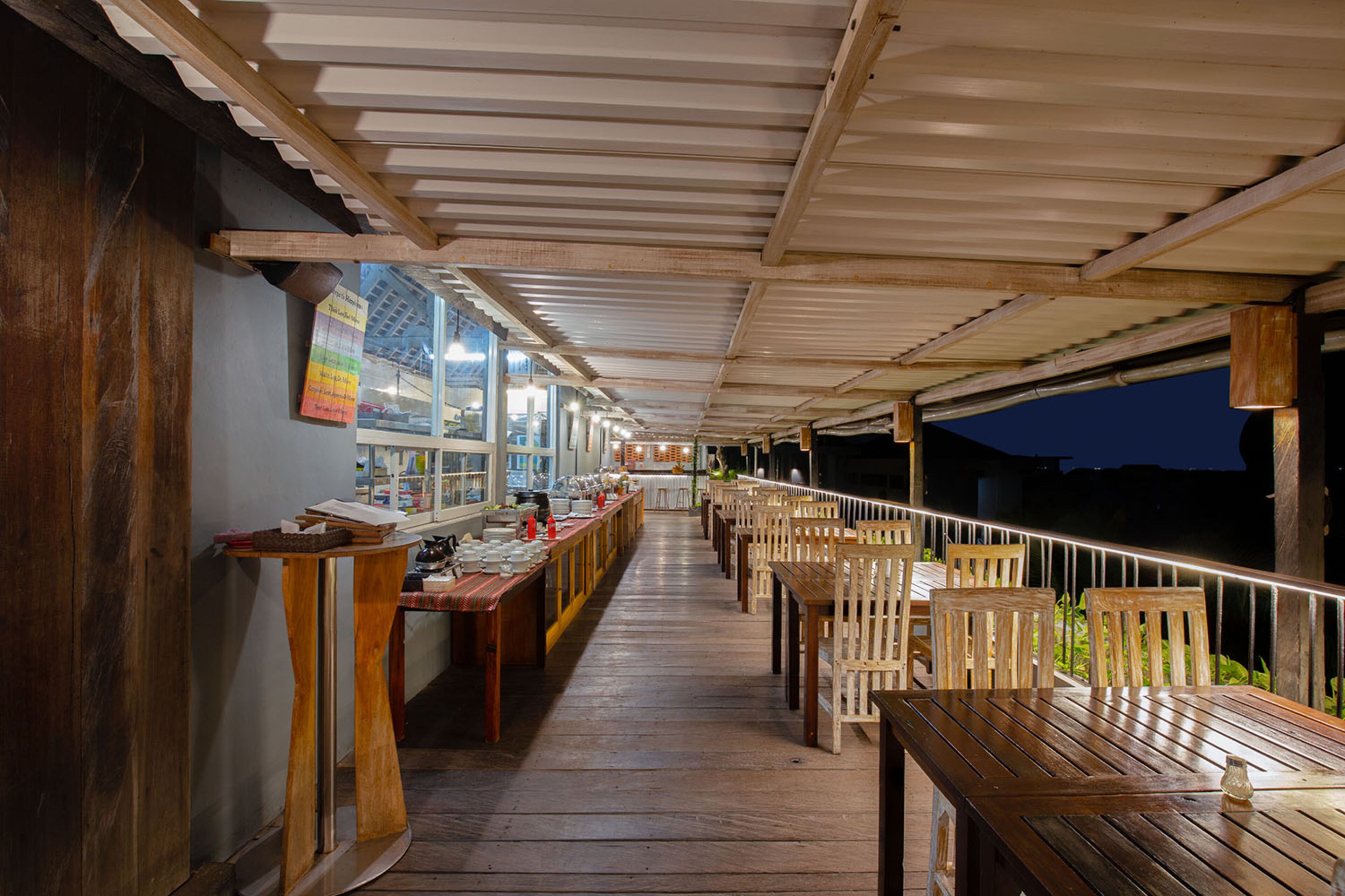 daily continental breakfast (idr 85000 per person)