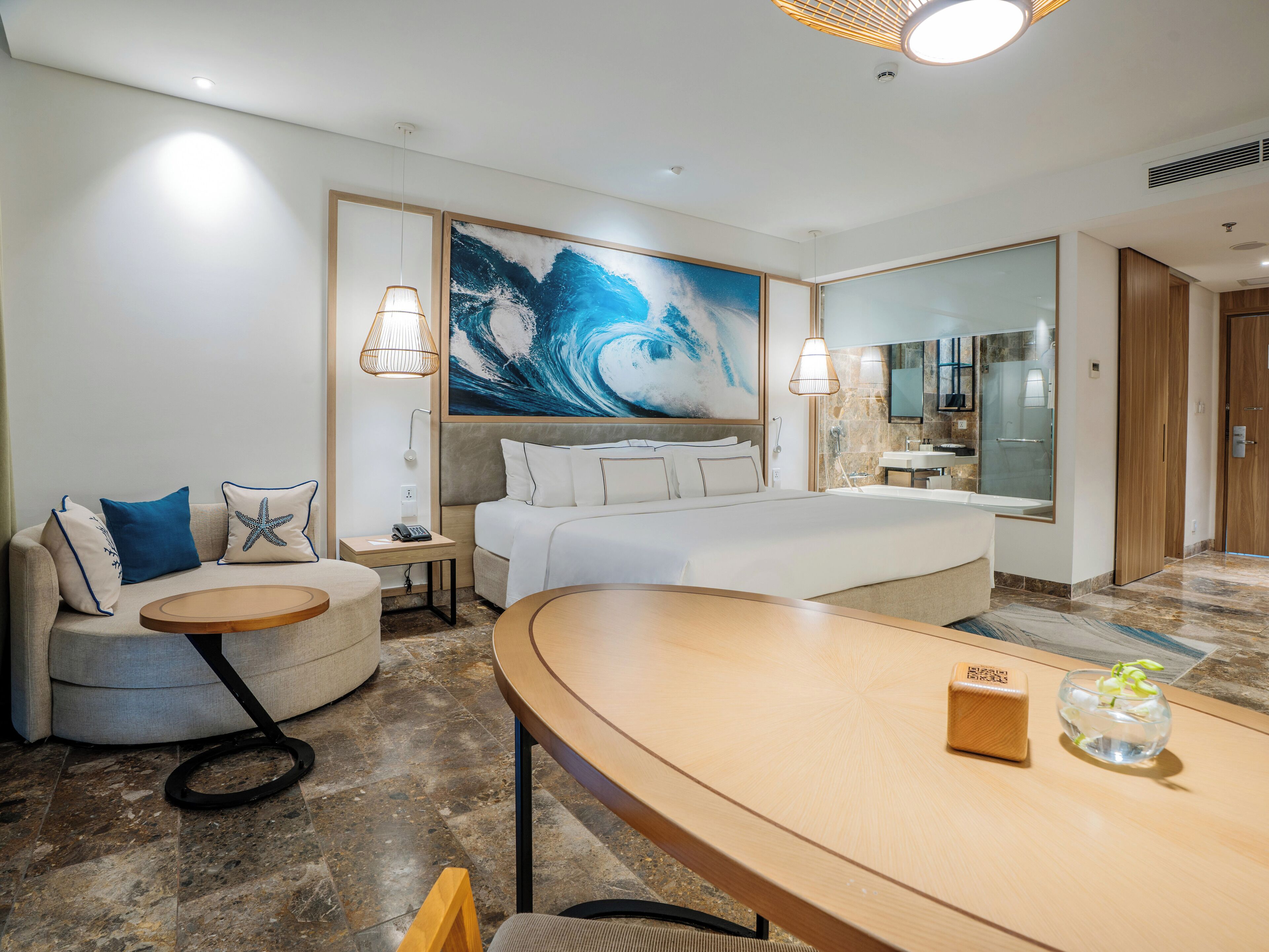 Premium bedding, minibar, in-room safe, desk