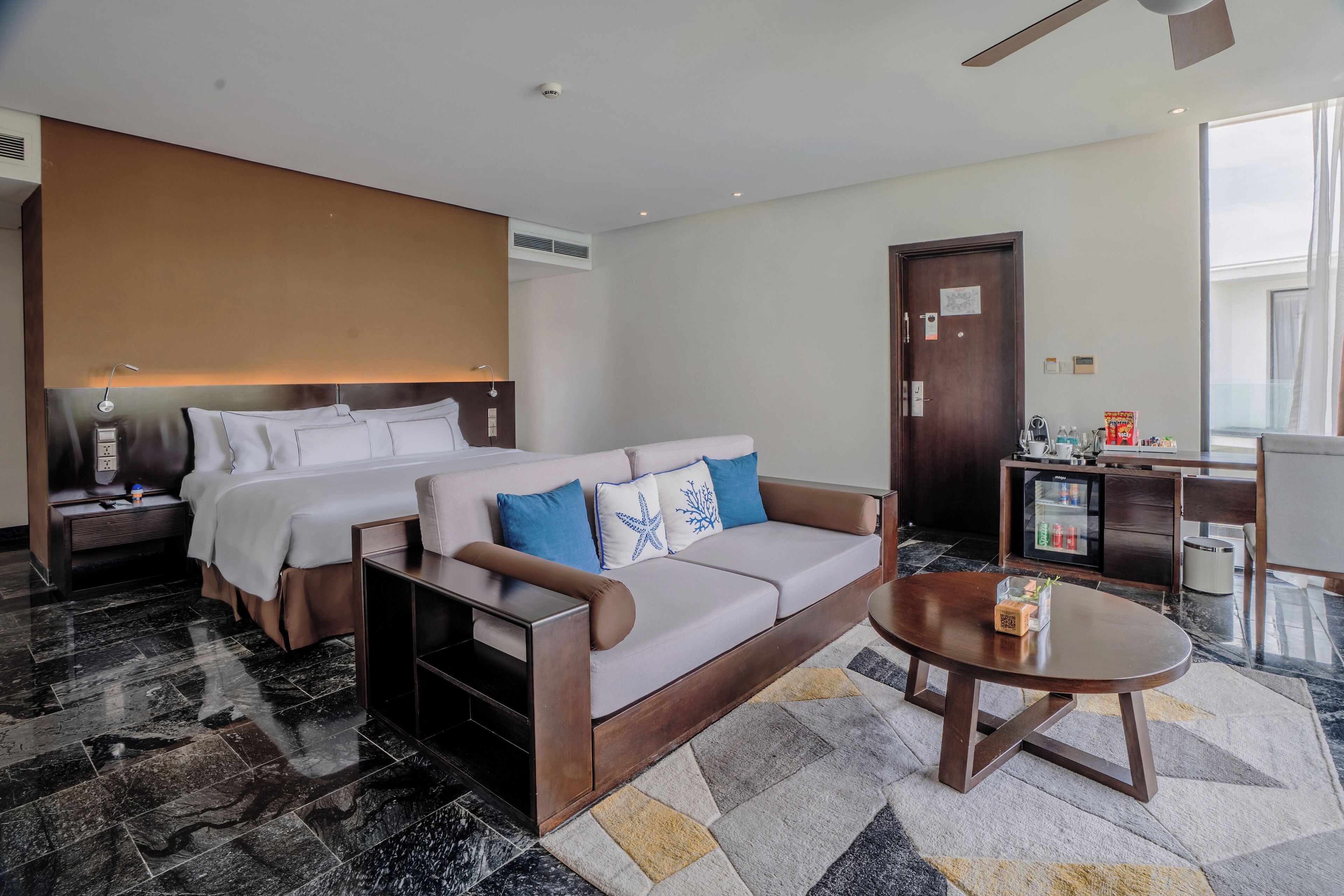 the level, family room, 2 bedrooms | 2 bedrooms, premium bedding, minibar, in-room safe