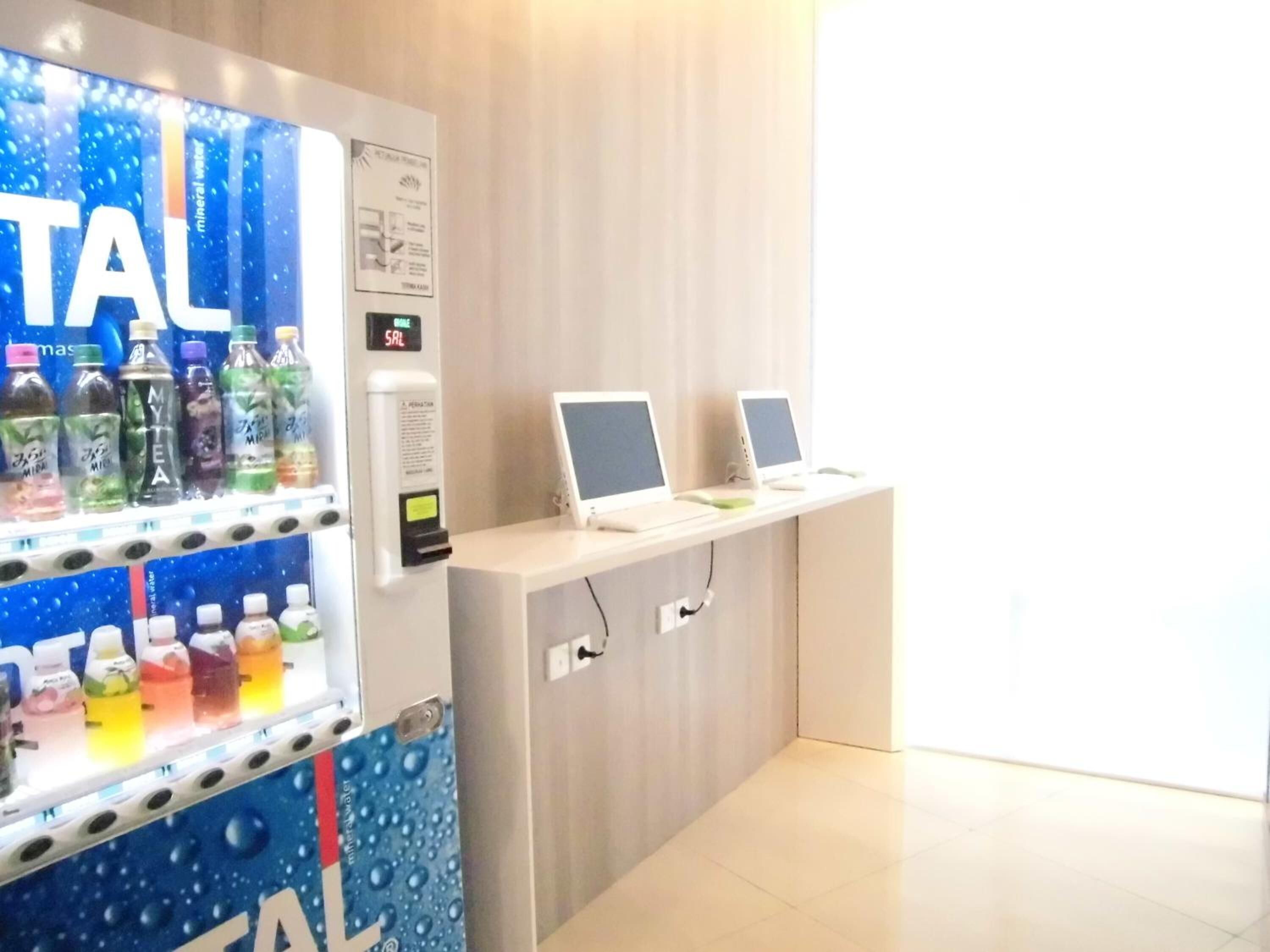 Foto - Whiz Hotel Cikini Jakarta