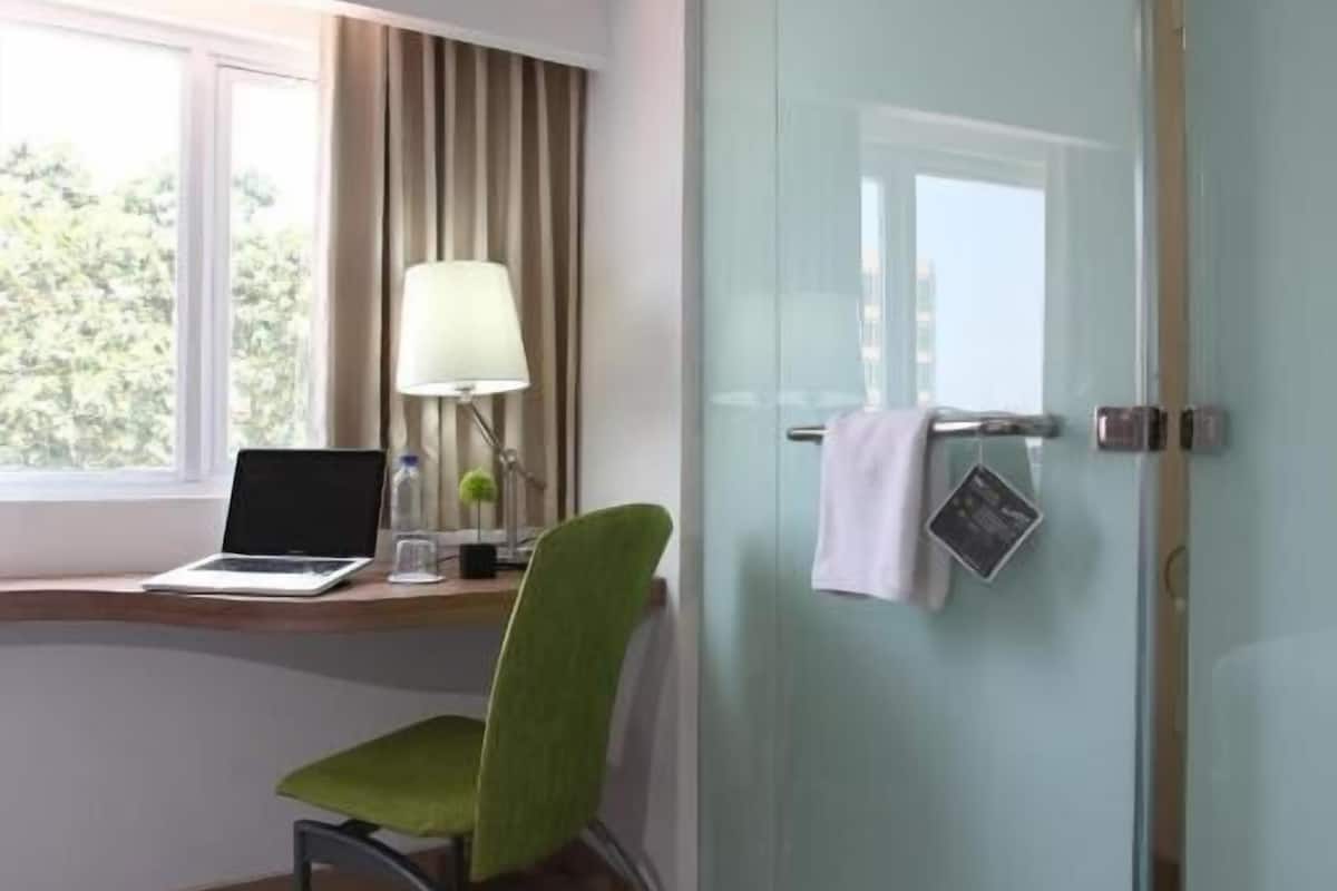 Desk, free WiFi, bed sheets