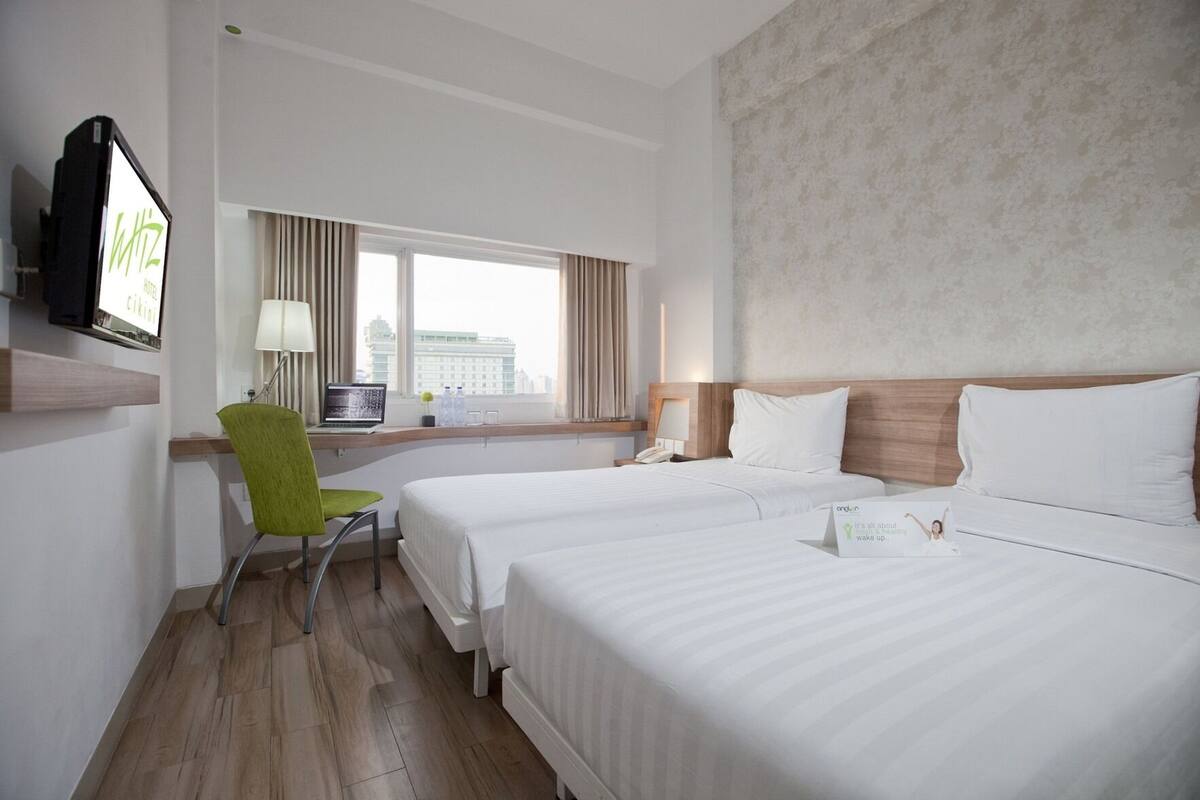 Desk, free WiFi, bed sheets