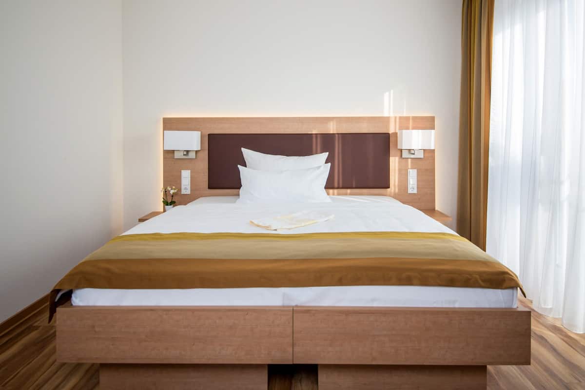 Minibar, bureau, rideaux occultants, chambres insonorisées