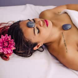Couples treatment rooms, hot tub, steam room, body treatments