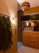 Salas de tratamiento para parejas, una bañera de hidromasaje, baño turco