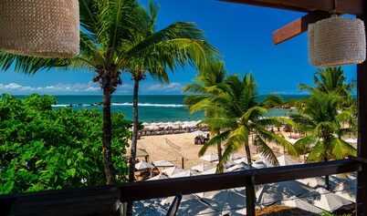 Sambass lounge beach cafe & Pousada