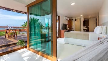 Minibar y ropa de cama