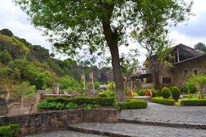 Khuôn viên nơi lưu trú