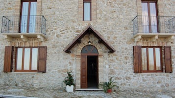 EntrĂ©e de lâhĂ©bergement