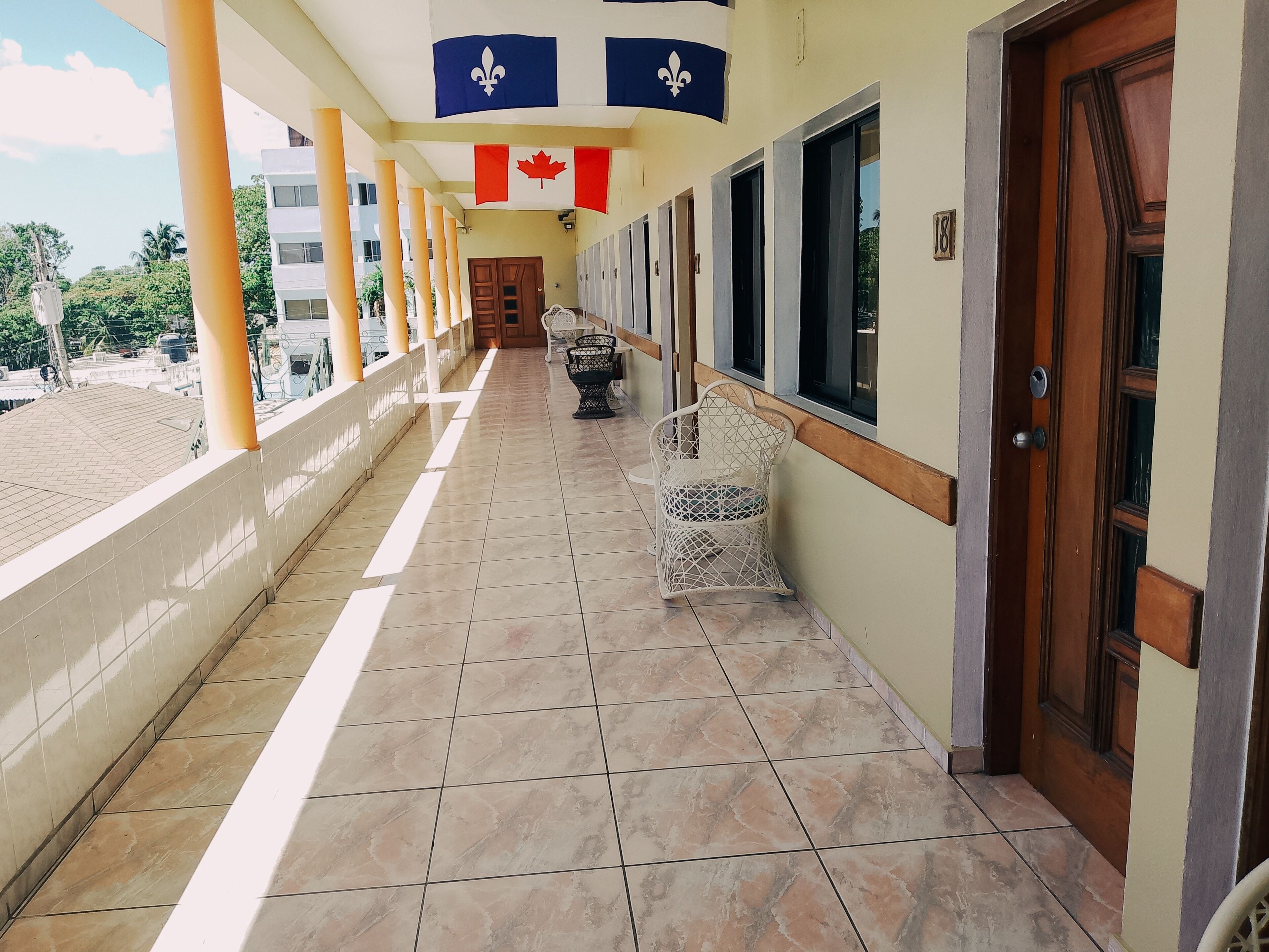 Photo - Hotel Garant & Suites