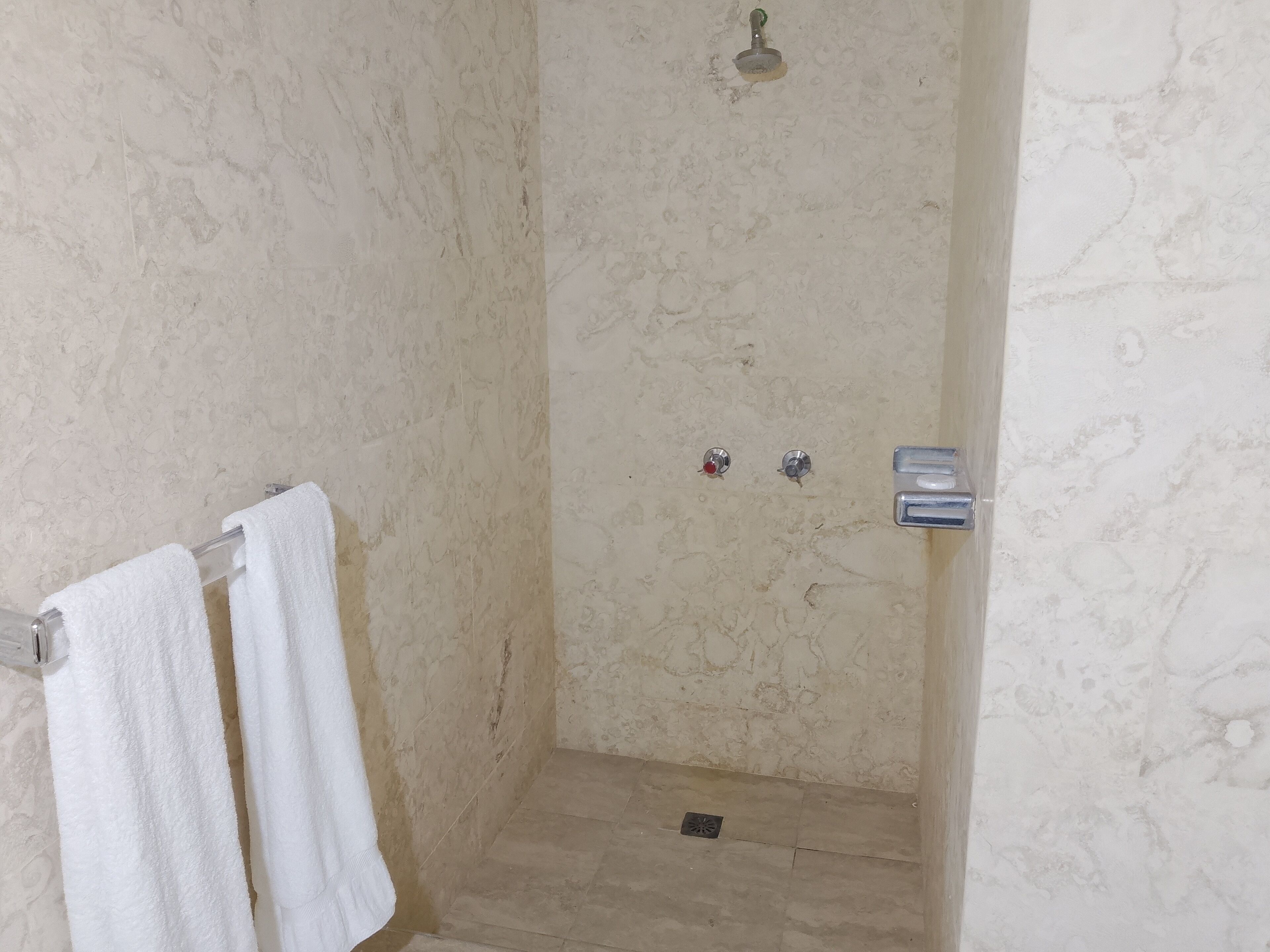 Photo - Hotel Garant & Suites