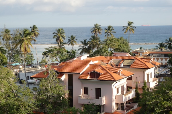 Beach nearby, 10 beach bars
