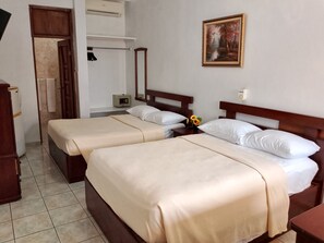  Luxury Double AC | In-room safe, desk, free WiFi - Hotel Garant & Suites (Boca Chica)