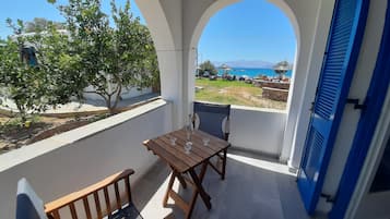 Quarto casal romântico, vista para o mar | Vista para praia/oceano