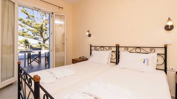 Superior Double Room, Beach View | Individually furnished, blackout drapes, iron/ironing board, free WiFi