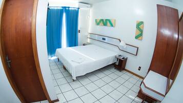 Standardzimmer | Schallisolierte Zimmer, kostenloses WLAN, Bettwäsche, Rollstuhlgeeignet