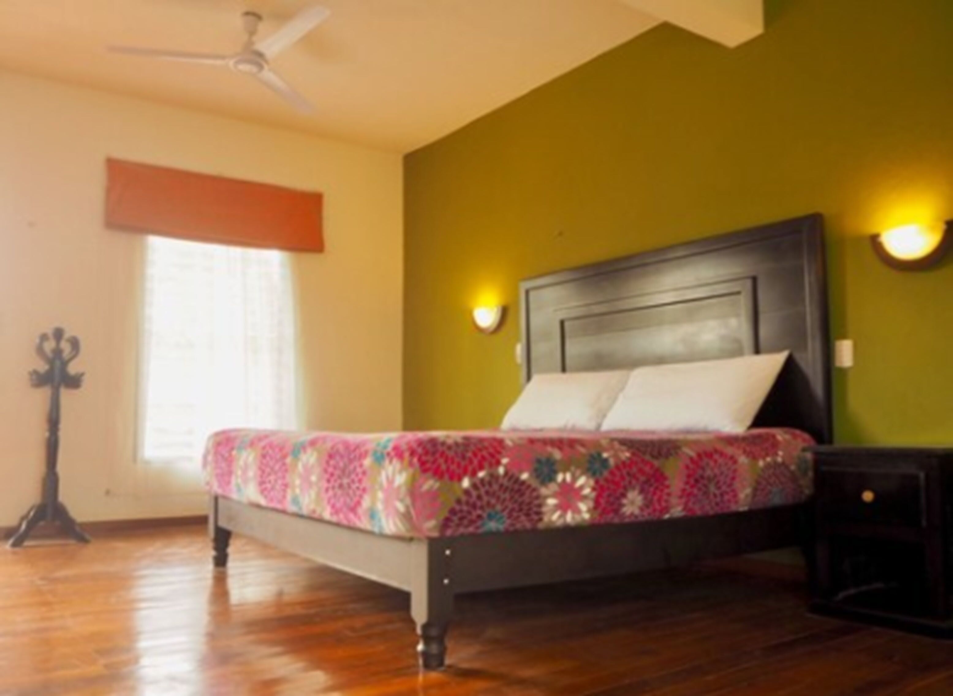 superior room | 1 bedroom, iron/ironing board, bed sheets