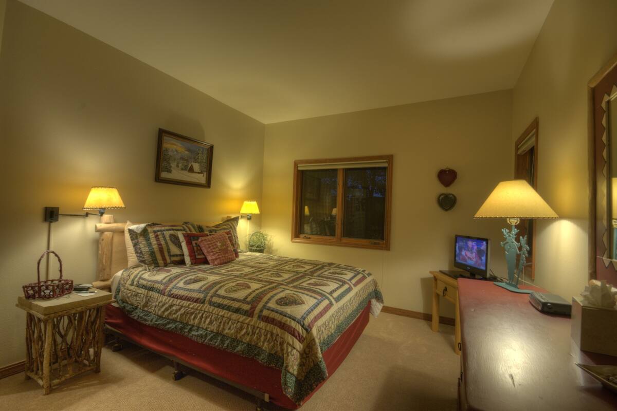 House, 4 Bedrooms (La Kenda Chalet)