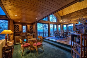 Flat-screen TV, fireplace - Private Home by Retreatia (Steamboat Springs)
