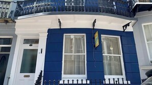Exterior - Brighton Surf Guest House (Brighton)