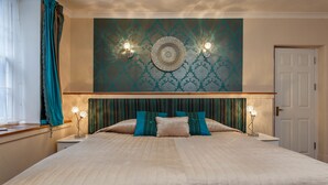 Superking Deluxe (Jacuzzi bath) - Brighton Surf Guest House (Brighton)