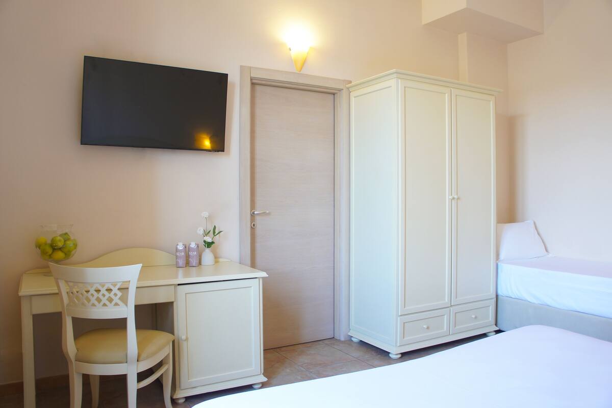 Tripla Superior | 19 bedrooms, premium bedding, minibar, in-room safe