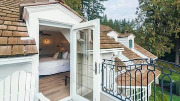 Classic-Zimmer, 1 King-Bett, Flussblick (Betty Anne's Room - Not Pet Friendly) | Blick auf das Wasser