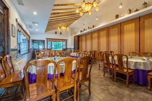 Unclassified image, 2 of 70, button - Tianmushan Hotspring Hotel (Yichun)