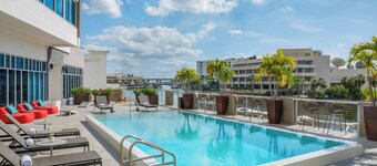 Aloft Tampa Downtown